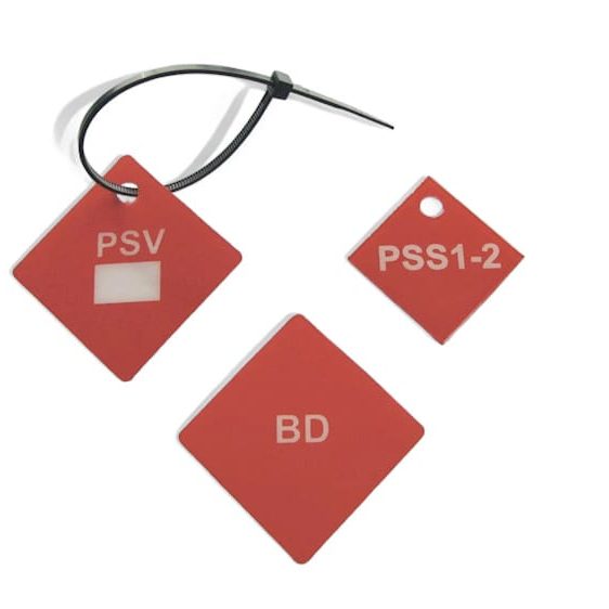 etiquetas para señalizar instalaciones Tres etiquetas de identificación en color rojo de policarbonato serigrafiado