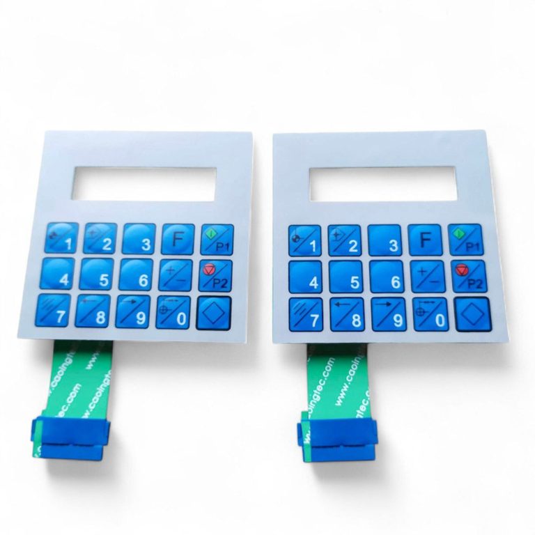 teclado de membrana para control de procesos Cao Ingtec Control remoto azul con flechas direccionales y símbolos de acción.