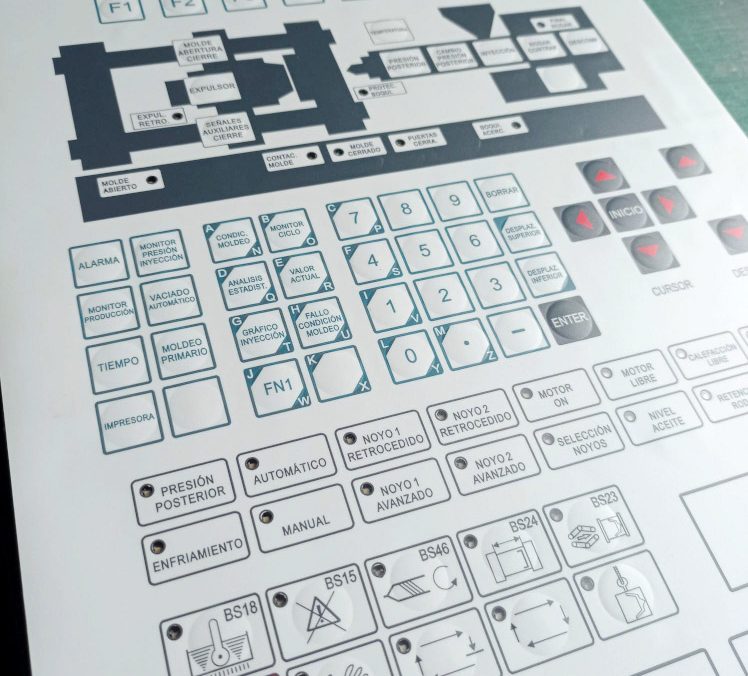 teclado de membrana para control de operaciones teclado de membrana para el uso de una máquina o sistema de control.